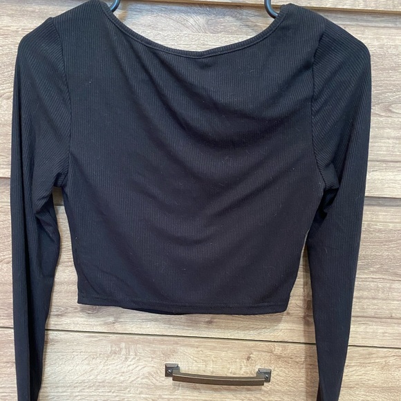 Shein black long sleeve - Picture 2 of 2